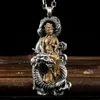 Colliers Nouveau Style rétro créativité argent Patron Saint coeur Sutra Natal zodiaque collier mâle mille mains Guanyin pendentif femme