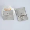 Smycken 100st personlig mikrofiber smyckväska för örhänge ringhalsband förvaringspåse förpackning gåva små arrangör tillbehör