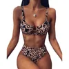 Moda de banho feminina Multi-Color Leopard Print Serpentine Comércio Exterior Biquíni Sexy Europeu e American High Say-Side Double-side