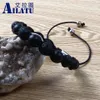 Armreif Ailatu Großhandel 10 Stück/Los 10 mm hochwertiger Lavastein mit natürlichen matten Onyxperlen Makramee-Armband für Herrengeschenk