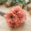 Flores decorativas 7pcs/buquê Gerbera Artificial Bridal Bouquet Decorate Flower Party for Wedding DIY Home Garden qdd1067