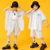 Scenkläder barn lösa kpop hiphopkläder vit tryck skjorta kort ärm topp streetwear shorts för flickor pojkar jazzdansdräkt kläder
