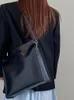 Taillezakken Pu Leather Messenger Bag voor vrouwen pendelen grote capaciteit Handtassen dames zakelijke schouder Simple Female aktetas tot 23519