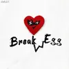 Break Egg Men Kvinnor T-shirt Summer Heart Cartoon Embroidery Half Love Print O-Neck kort ärm Rak par Casual T-shirt L230520