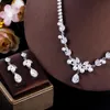 Conjuntos CWWZircons lindo branco zircão cúbico flor folha nupcial pérola colar brincos conjunto de jóias para acessórios de baile de casamento t639