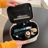 Cosmetische tassen kisten chique mode draagbare grote capaciteit cilinder cosmetische tas reisopslag make -up case cosmetische tassen voor vrouwen 230519