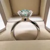 Parringar Luomansi 1 Green Ring Women VVS 6 5mm Pass Diamond Test 100 S925 Silver Jewelry Party Gift 230519