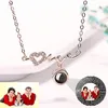 Collares Personalizado Foto personalizada Nombre Latido del corazón Forma Collar Cristal 100 idiomas Te amo Proyección Colgante Regalo Joyería de mujer