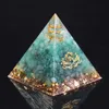 Composants Natural Green Aventurine Fulglid Stones Orgone Pyramid Améliorez le courage Crystal Gérothérapie Cénération EMF Protect