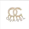 20style Classic Women Men Men Designer Brand Letter Brooches 18K золото, покрытые инкрустацией хрустальный стразы, ювелирные украшения для бруш