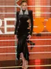 Casual jurken vrouwen lente sexy fluweel lange mouw fluweel uit holte zwart midden-caf bodycon jurk 2023 elegant feest podium performance vestido