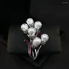 Broches exquis rétro grande broche femmes perle élégant broche manteau Corsage haut de gamme vêtements accessoires strass bijoux