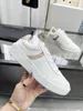 2023 Designer Casual Shoe Marka Wysokiej jakości retro skórzana koronkowa moda sportowa dziewczęta małe białe buty Rozmiar 35-41