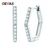 Huggie Oevas Real Moissanite Hexagon Hoop örhängen för kvinnor 100% 925 Sterling Silver Bröllopsengagen Party Fine Jewelry Wholesale