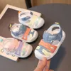 Первые пешеходы летние детские сандалии, рожденные мальчиками и девочками, детская обувь для не скользящих мягких подошвы Первые ходьбы для младенцев детские туфли 230520
