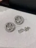 Sier marca diseño antiguo completo diamante V Stud oro mujeres letra sello grabado pendientes colgantes niñas joyería de boda