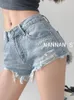 Jeans feminino shorts mulheres sexy angustiadas jeans americano inseto de garotas design de borla irregular de verão curto de verão alta cintura vintage