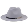 Breda brim hattar vintage klassiker kände jazz fedoras stora cloche cowboy panama för kvinnor män svart röd trilby bowler topp hatt