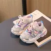 Första vandrare Baby Summer Sports Sandaler för pojkar Soft Sole Toe- Skydda sneakers Baby Girls Hollow Cut-Outs Rinnande skor Spädbarn First Walker 230520