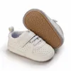 First Walkers klasyczne modne buty dla dzieci swobodne buty chłopiec i dziewczyna gumowa bez poślizgu buty chrztu trampki na pierwszorzędne buty do chodzenia 230520
