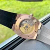 Orologio da uomo Giappone 8215 Movimento automatico Vetro zaffiro Orologi da polso Quadrante blu luminoso Cinturino in gomma Cassa in acciaio 4500 Orologi da uomo