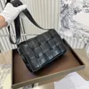 Luxus-Handtasche, Designer-Tasche, Damen-Umhängetasche, modisch, lässig, gewebte Damen-Tasche, Leder-Umhängetasche in Kissenform, einfarbig, Pendler-Geldbörse