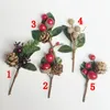 Flores decorativas 5 uds Mini piña Artificial baya roja boda DIY caja de regalo decoración tarjeta de felicitación accesorios flor rama de acebo