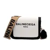 여름 여성 지갑과 핸드백 2023 새로운 패션 캐주얼 작은 사각형 가방 고품질 독특한 디자이너 어깨 메신저 백 23