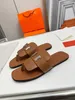 2023 Designer Chypre Slipper Sandaalglaasjes strandschoenen klassieke platte sandalen