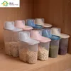 Bottiglie di stoccaggio 1.9/2.5L Scatola per cereali da cucina Cibo per cani Contenitori per cereali in plastica trasparente Merci secche Serbatoio sigillato