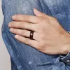 Anneaux duncad New Sell Sell Men's Men's 8 mm Black et rouge Tungsten Carbide Ring Matte Finish Baids Bounages Taille 7 à 16 Bijoux de qualité AAA