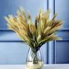 Flores decorativas grinaldas planta de trigo dourado com folhas de plástico de plástico artificial Decoração indie decoração de casa de casamento de festas de jardim em casa