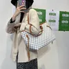 Tote Bag New Fashion Trendy Versatile Lattice Plate Shopping Bag Borsa a tracolla da donna di grande capacità all'ingrosso