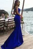 Nya sjöjungfru aftonklänningar formell prom party klänning halter golvlängd svep tåg elastisk satin lång rygglös plus size sexig anpassning