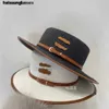 2023 Spring/Summer Sunshade och Sunscreen Women's Hat Fashion Mortile British Flat Top Straw Hat Belt Straw Woven Tourism Hat