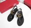 Сандалии против женщины сандалии шлепанцы для женщин высококачественная стильная тапочка модная классика сандалия тапочка плоская обувь слайд Eu 3544 J0523