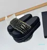 2023 Designer-Sandale, Plattform, Strohschuhe, Damen-Sandalen, dick, Sommer, flache Fersenschuhe, lässiger Slipper, echtes Leder, modisch, vielseitig
