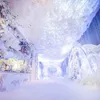 Elegant White Wedding Hall Takcentrum Dekoration Cloud Top Garn med LED -lampor Sträng för Home Hotal taklayout Rekvisita