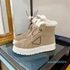 Scarpe casual Designer di lusso Pelliccia calda Stivali da neve da donna Moda Vera pelle scamosciata Zeppe con plateau Stivali da combattimento Autunno Inverno Sneakers alte