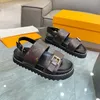 Bom Flat Mule Designer кожаные тапочки женские сандалии без усилий стильные слайды 2 ремня с скорректированными золотыми пряжками.