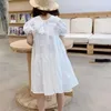 Dziewczyna sukienki Summer 2023 Puszysty rękawski sukienka dla dziewcząt Moda Flower Pure White Princess Dress's Children's Ubrania