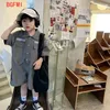 Kläderuppsättningar 2023 Summer Korean Children Kort ärm Shorts Overalls Baby Boys Overalls Girl Jumpsuit For Kids Reflective 2 11y 230520