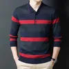 Mężczyzn Polos ymwmhu mody Men Polo Shirt Long Rleeve Button Kołnierz jesień i zimowa tshirt w paski Slim Fit Odzież Koreańska 230522