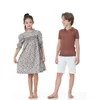 Familie Matching Outfits Blossom Summer Girls Floral Dress Kids Smocked jurken Babykleding Familie bijpassende kleding Knit Top binnenkort #7302 230522