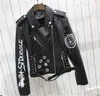 Nouveau femmes Rivet Zipper Épaule Badge Flip Col Lâche Femmes Manteau En Cuir Cuir Artificiel En Cuir Souple Veste Pu Moto Vélo Noir Punk Manteau