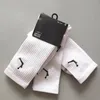 Verkauf Sportsocken Paar Tubesocks Persönlichkeit weibliches Design Lehrer Schulstil gemischte Farbe Großhandel J V DD Mit Tags Mann City Grip Socken