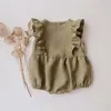 Barboteuses Summer born Infant Baby Girls Romper Playsuit Combinaisons Solid Cotton Ruffles Vêtements pour bébé 230522