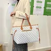 Tote Bag New Fashion Trendy Versatile Lattice Plate Shopping Bag Borsa a tracolla da donna di grande capacità all'ingrosso