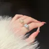 Pierścienie zespołowe 2022 Nowe pierścienie w kształcie skorupy dla kobiet luksusowe kryształowe pierścionki ślubne prezent J230522