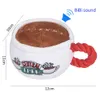 Dog Toys Tuggar Pet Dog Cat Plush Chew Squeaky Dog Toy Coffee Cup Design Fleece Dålig tugga Interactive Pet Molar Toy Play Dog Accessories G230520